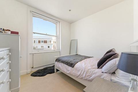 2 bedroom flat to rent, Stanley Crescent, London, W11