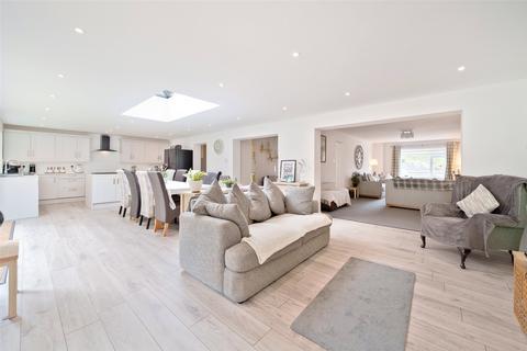 5 bedroom detached house for sale, Little Sandhurst, Berkshire GU47