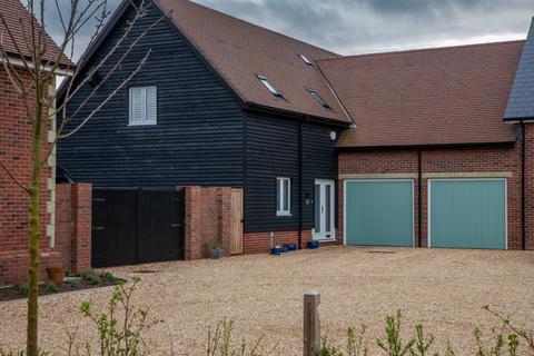 4 bedroom link detached house for sale, Chantry Mews, Motcombe, SP7
