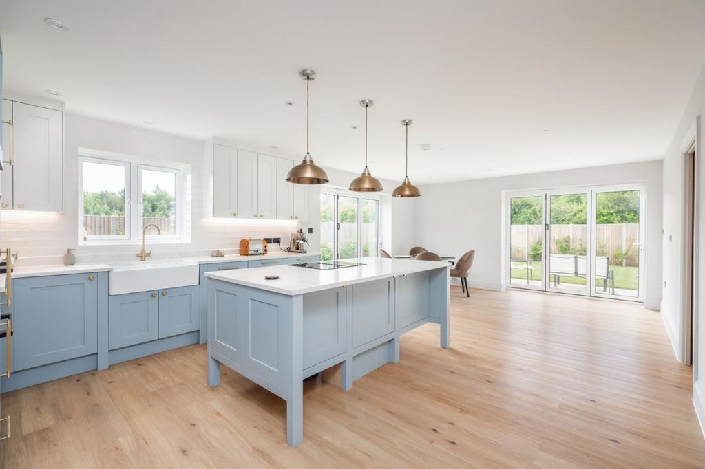 Kitchen/ Dining Room