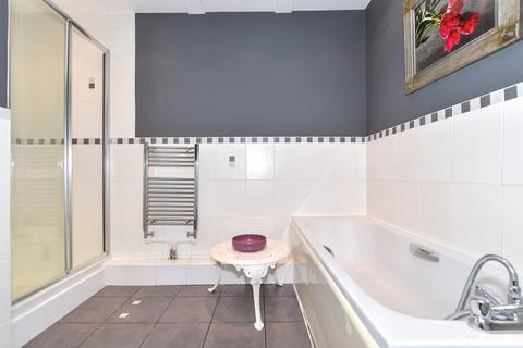 The Willows Malling Road, Teston, Maidstone, ME18 5AR