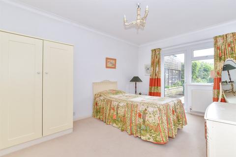 The Willows Malling Road, Teston, Maidstone, ME18 5AR