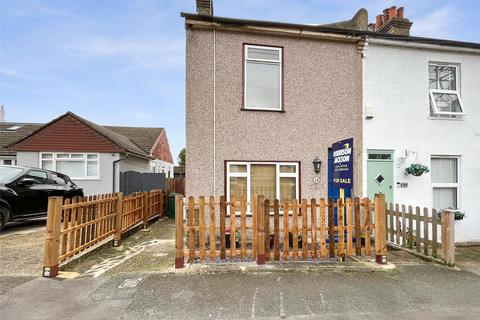 3 bedroom end of terrace house for sale, Bower Road, Hextable, Kent, BR8