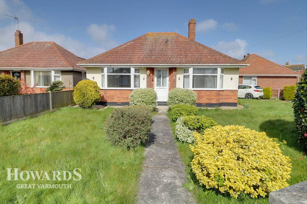 Kingston Avenue, CaisteronSea 3 bed detached bungalow for sale £260,000
