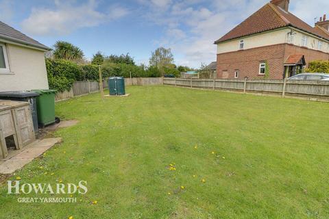 3 bedroom semi-detached house for sale, Hemsby Road, Martham