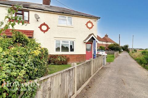 3 bedroom semi-detached house for sale, Hemsby Road, Martham