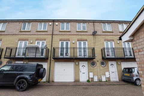 3 bedroom terraced house for sale, Marston Court, Greenhithe, DA9