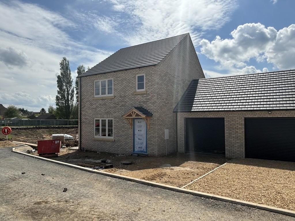 Newgate Street, Doddington 3 bed link detached house for sale £325,000