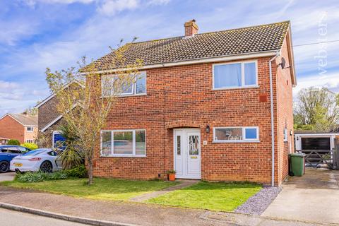 4 bedroom detached house for sale, Wells Close, Norwich NR10