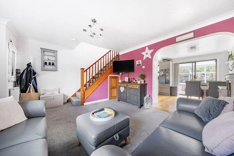 4 bedroom semi-detached house for sale, Cremer Place, Faversham, ME13