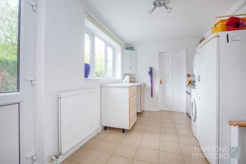 The Chalet Bell Road, Rockland St Peter, Attleborough, NR17 1UL
