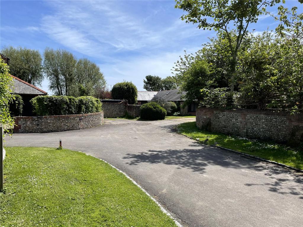 Birdham Road, Chichester, PO20 4 bed detached house for sale £1,275,000