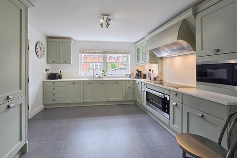 4 bedroom detached house for sale, Abbots Brook, Lymington SO41