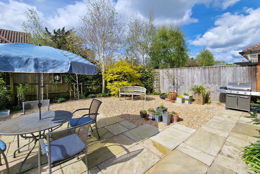 10 Abbots Brook - Garden
