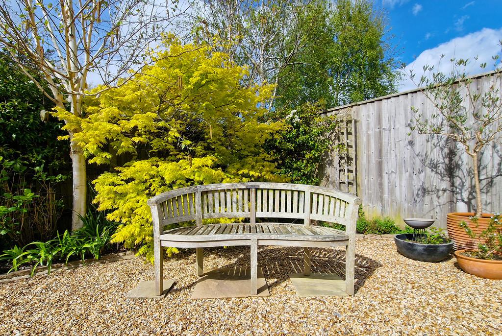 10 Abbots Brook - Bench
