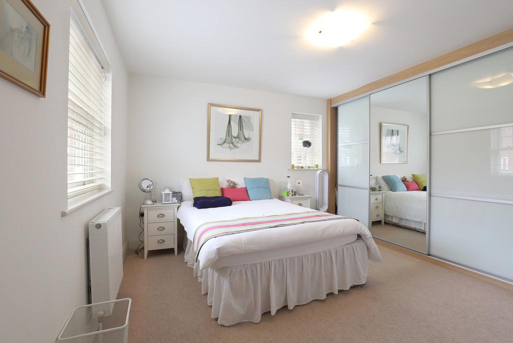 10 Abbots Brook - Bderoom 2