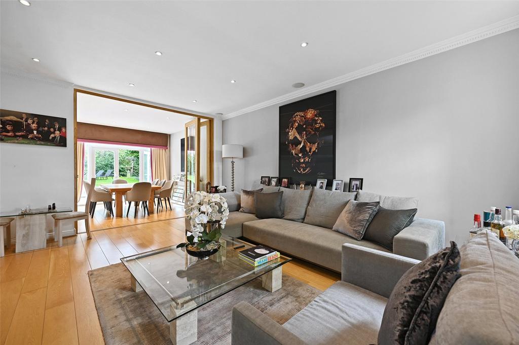 Adelaide Close, Stanmore, HA7 5 bed detached house for sale £2,000,000