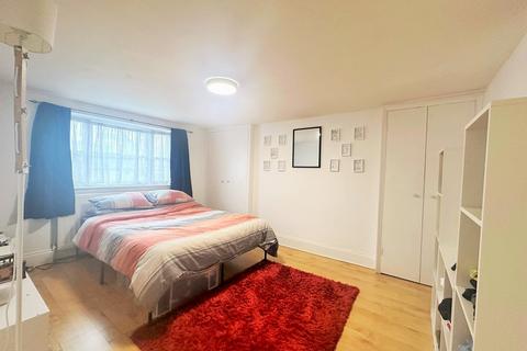 1 bedroom flat for sale, Grand Parade, Brighton, BN2 9QA