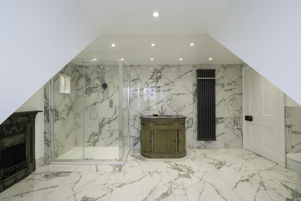 15. Shower room angle 1