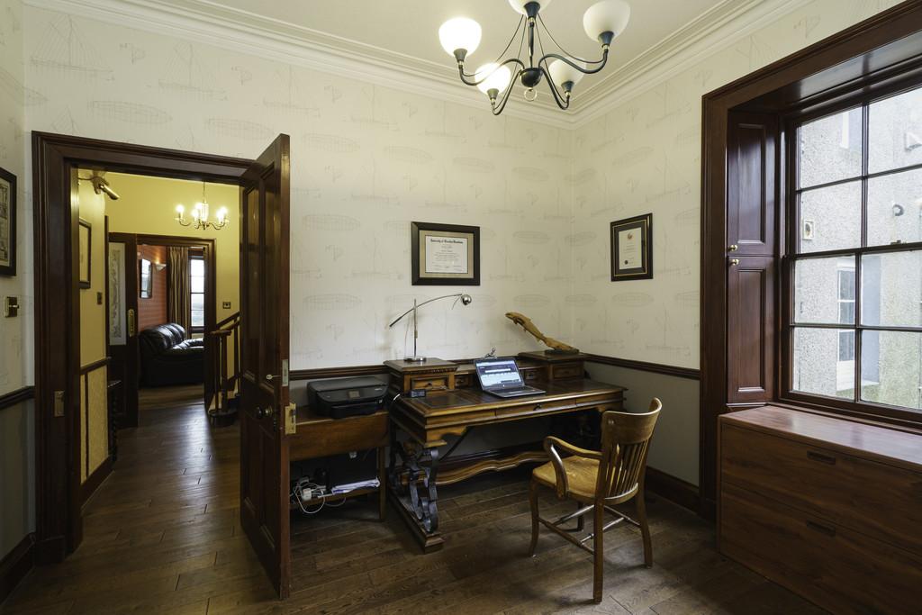 35. Office