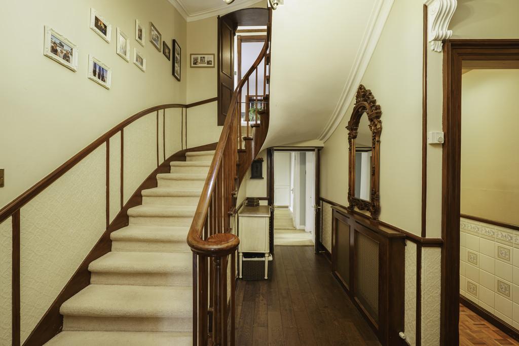 31. Hallway