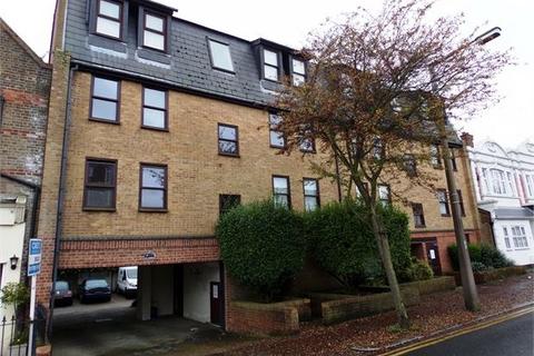 1 bedroom flat for sale, Glendale Mews, Leigh on sea, Leigh on sea,