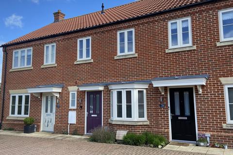 2 bedroom terraced house for sale, Buzzard Way, Holt NR25