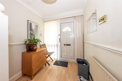75 Edgewood Drive, Luton, LU2 8ER
