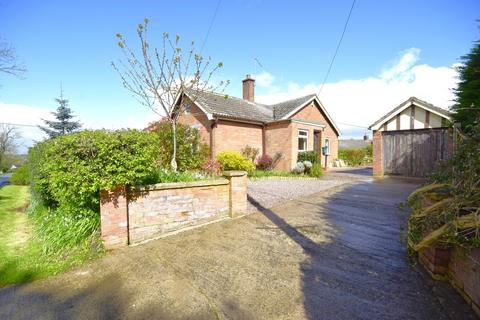 3 bedroom detached bungalow for sale, Fauls Green