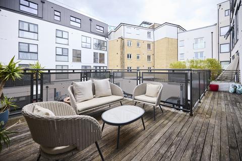 2 bedroom flat for sale, Regent Street, London NW10