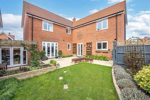 4 bedroom detached house for sale, Cely Road, Bury St. Edmunds