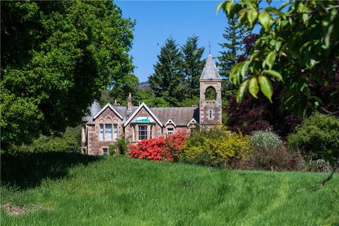 Oakleigh The Ross, Comrie, Crieff, PH6 2JR