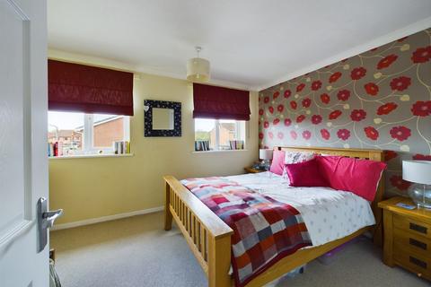 30 Birches Close, Stretton, Burton-on-trent, DE13 0EY