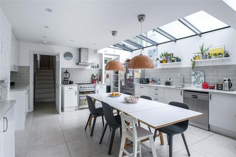 4 bedroom terraced house to rent, Highbury Hill, Highbury, Islington, London