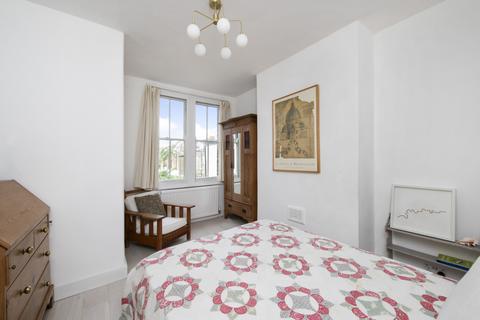 1 bedroom flat for sale, North Worple Way, East Sheen