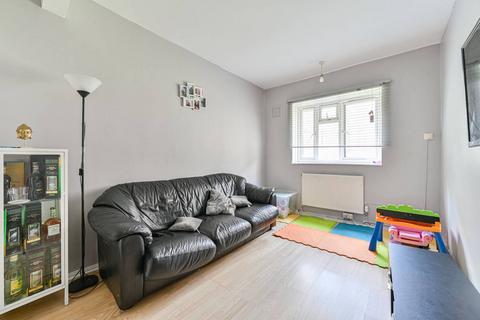 2 bedroom flat for sale, Elstead House, Brixton Hill, London, SW2