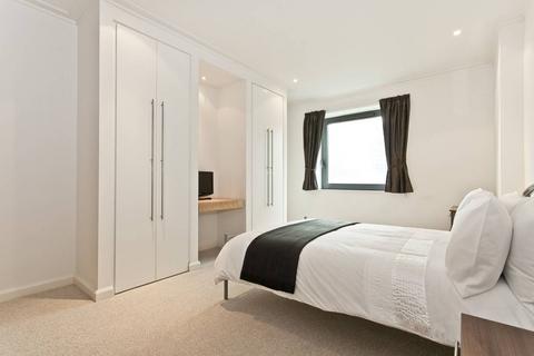 2 bedroom flat to rent, Discovery Dock East, Canary Wharf, London, E14