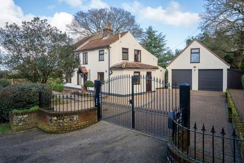 3 bedroom detached house for sale, Salhouse