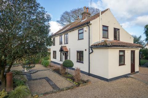 3 bedroom detached house for sale, Salhouse