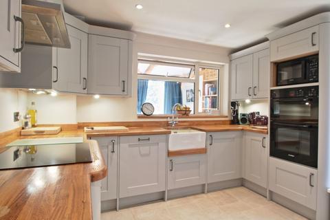 4 bedroom detached house for sale, Avon Meade, Fordingbridge SP6