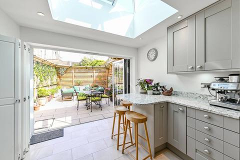 4 bedroom detached house for sale, Thane Villas, Holloway, London, N7