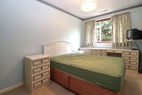 2 bedroom bungalow for sale, Woking, Surrey GU21