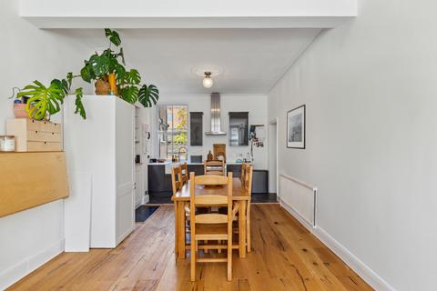 1 bedroom flat to rent, Myrtle House, Sulgrave Road, London
