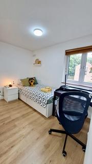 2 bedroom flat to rent, Anstice Close, London