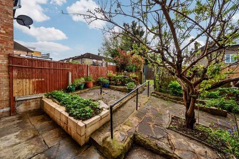 40 Kingsley Wood Drive, London, SE9 3BH