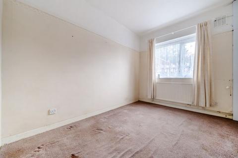 40 Kingsley Wood Drive, London, SE9 3BH