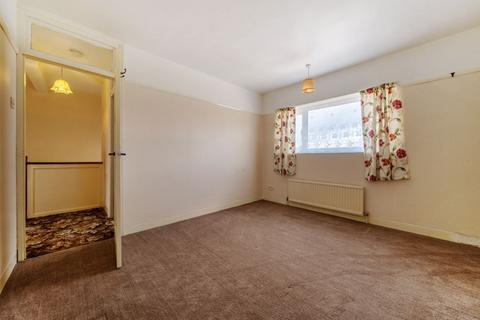 40 Kingsley Wood Drive, London, SE9 3BH