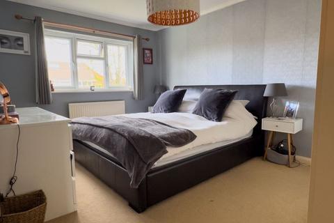 19b Felpham Way, Bognor Regis, PO22 8PT