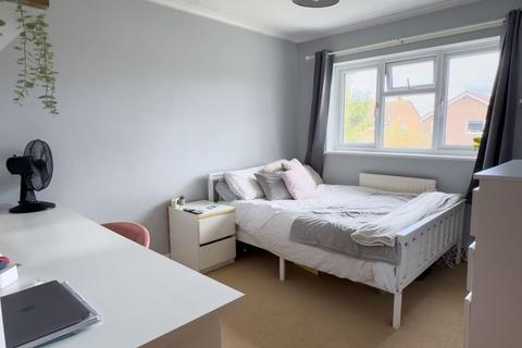 19b Felpham Way, Bognor Regis, PO22 8PT