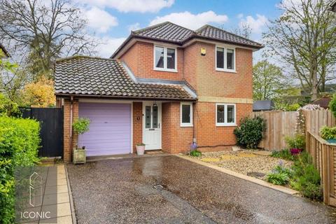 3 bedroom detached house for sale, Barberry Close, Taverham, Norwich